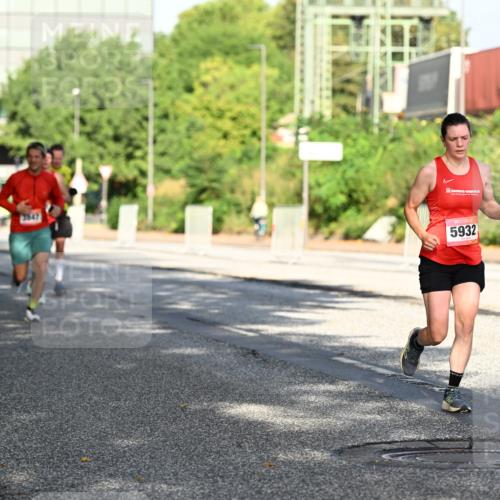 06.09.2026 - CURREX Alsterlauf Dr. Thomas Lammeyer http://msf.ph/oto/10126420 06.09.2026 09:45:17 Laufen 5932 meine-sportfotos.de