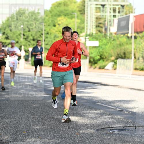06.09.2026 - CURREX Alsterlauf Dr. Thomas Lammeyer http://msf.ph/oto/10126450 06.09.2026 09:45:20 Laufen 4254, 3847 meine-sportfotos.de