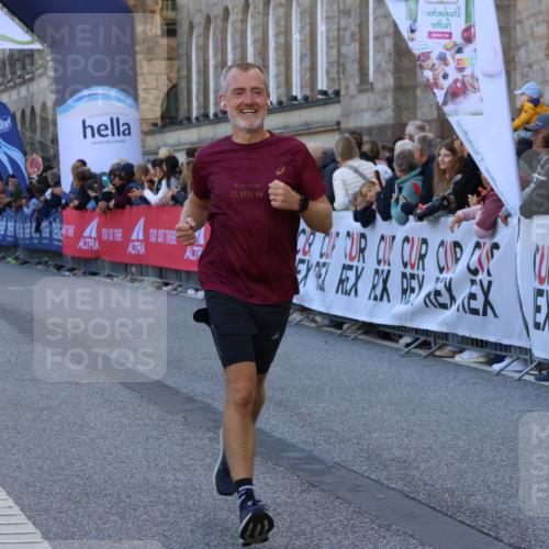 06.09.2026 - CURREX Alsterlauf Strokosch-Dieckow http://msf.ph/oto/10126482 06.09.2026 09:47:19 Ziel 2106, 2807, 4306, 4441, 4598, 5403, 5417, 5645, 5877, 6172 meine-sportfotos.de