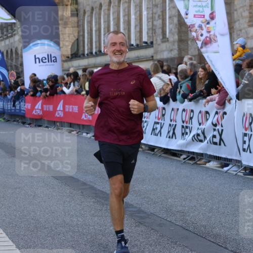 06.09.2026 - CURREX Alsterlauf Strokosch-Dieckow http://msf.ph/oto/10126487 06.09.2026 09:47:19 Ziel 2106, 2807, 4306, 4441, 4598, 5403, 5417, 5645, 5877, 6172 meine-sportfotos.de