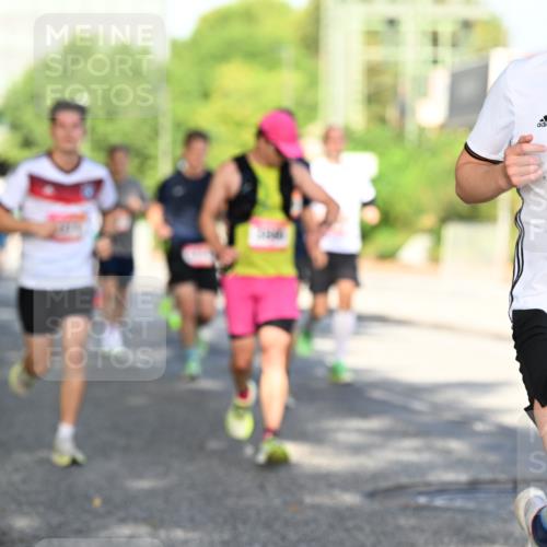 06.09.2026 - CURREX Alsterlauf Dr. Thomas Lammeyer http://msf.ph/oto/10126540 06.09.2026 09:45:30 Laufen 5153 meine-sportfotos.de