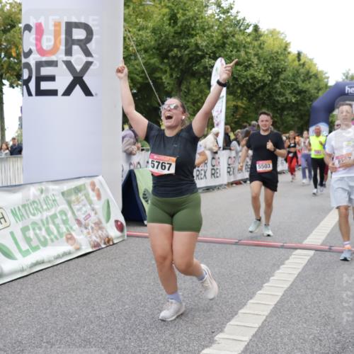 06.09.2026 - CURREX Alsterlauf Yannick Fuchs http://msf.ph/oto/10126593 06.09.2026 10:04:41 Ziel 2074, 2121, 2203, 2357, 2583, 2658, 2957, 2988, 2991, 2993, 3004, 3005, 3101, 3451, 3807, 4052, 4181, 4431, 4516, 4744, 4874, 5071, 5275, 5503, 5504, 5566, 5576, 5644, 5767, 6063, 8237 meine-sportfotos.de
