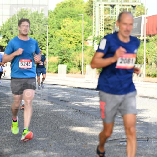 06.09.2026 - CURREX Alsterlauf Dr. Thomas Lammeyer http://msf.ph/oto/10126595 06.09.2026 09:45:35 Laufen 2, 2, 1, 4359, 5245, 1217, 8188, 3074, 2081 meine-sportfotos.de
