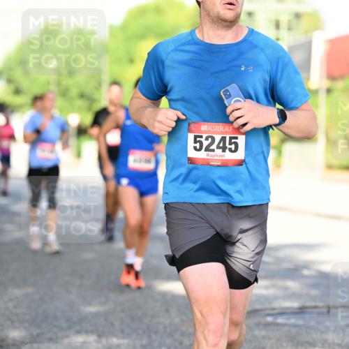 06.09.2026 - CURREX Alsterlauf Dr. Thomas Lammeyer http://msf.ph/oto/10126610 06.09.2026 09:45:37 Laufen 11, 12120, 5245 meine-sportfotos.de