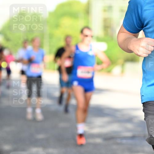 06.09.2026 - CURREX Alsterlauf Dr. Thomas Lammeyer http://msf.ph/oto/10126616 06.09.2026 09:45:38 Laufen 5245 meine-sportfotos.de