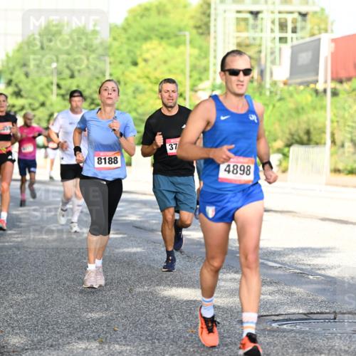 06.09.2026 - CURREX Alsterlauf Dr. Thomas Lammeyer http://msf.ph/oto/10126619 06.09.2026 09:45:38 Laufen 8188, 37, 4898 meine-sportfotos.de