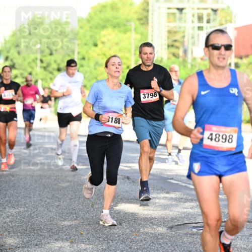 06.09.2026 - CURREX Alsterlauf Dr. Thomas Lammeyer http://msf.ph/oto/10126624 06.09.2026 09:45:39 Laufen 3188, 3798, 4898 meine-sportfotos.de