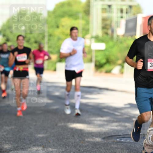 06.09.2026 - CURREX Alsterlauf Dr. Thomas Lammeyer http://msf.ph/oto/10126637 06.09.2026 09:45:40 Laufen 37 meine-sportfotos.de