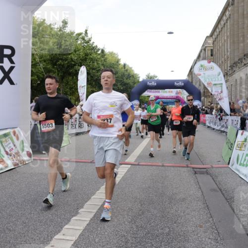 06.09.2026 - CURREX Alsterlauf Yannick Fuchs http://msf.ph/oto/10126639 06.09.2026 10:04:42 Ziel 2074, 2121, 2203, 2357, 2583, 2658, 2957, 3004, 3005, 3101, 3451, 3807, 4052, 4181, 4413, 4415, 4431, 4516, 4744, 4874, 5071, 5275, 5503, 5504, 5566, 5576, 5644, 5767, 6063, 8237 meine-sportfotos.de