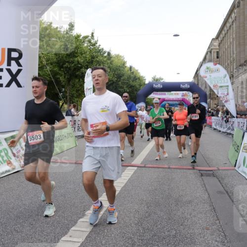 06.09.2026 - CURREX Alsterlauf Yannick Fuchs http://msf.ph/oto/10126646 06.09.2026 10:04:42 Ziel 2074, 2121, 2203, 2357, 2583, 2658, 2957, 3004, 3005, 3101, 3451, 3807, 4052, 4181, 4413, 4415, 4431, 4516, 4744, 4874, 5071, 5275, 5503, 5504, 5566, 5576, 5644, 5767, 6063, 8237 meine-sportfotos.de