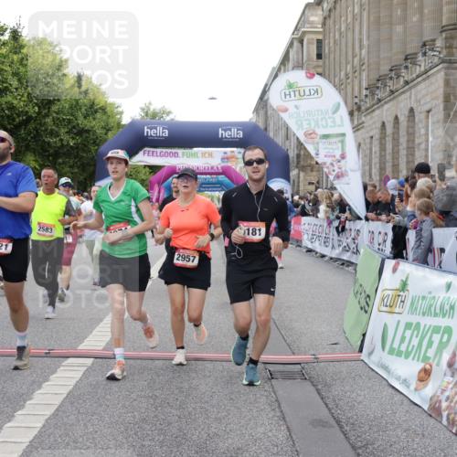 06.09.2026 - CURREX Alsterlauf Yannick Fuchs http://msf.ph/oto/10126659 06.09.2026 10:04:42 Ziel 2074, 2121, 2203, 2357, 2583, 2658, 2957, 3004, 3005, 3101, 3451, 3807, 4052, 4181, 4413, 4415, 4431, 4516, 4744, 4874, 5071, 5275, 5503, 5504, 5566, 5576, 5644, 5767, 6063, 8237 meine-sportfotos.de