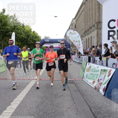 06.09.2026 - CURREX Alsterlauf Yannick Fuchs http://msf.ph/oto/10126677 06.09.2026 10:04:43 Ziel 2074, 2121, 2203, 2278, 2357, 2583, 2658, 2957, 3004, 3005, 3101, 3451, 4052, 4181, 4413, 4415, 4431, 4516, 4744, 4874, 5275, 5503, 5504, 5566, 5568, 5576, 5767, 6063, 8237 meine-sportfotos.de