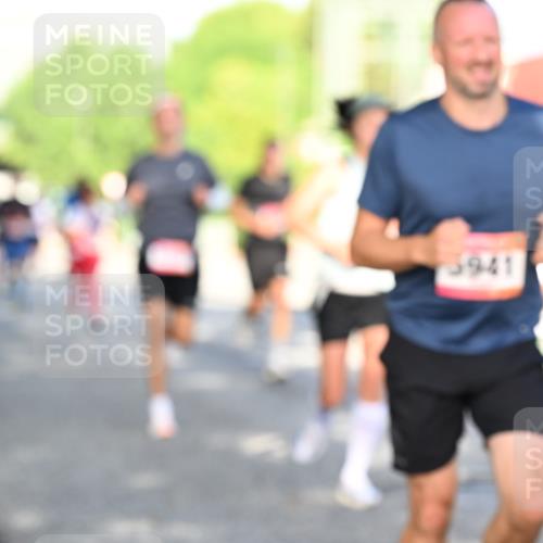 06.09.2026 - CURREX Alsterlauf Dr. Thomas Lammeyer http://msf.ph/oto/10126703 06.09.2026 09:45:48 Laufen 5941 meine-sportfotos.de