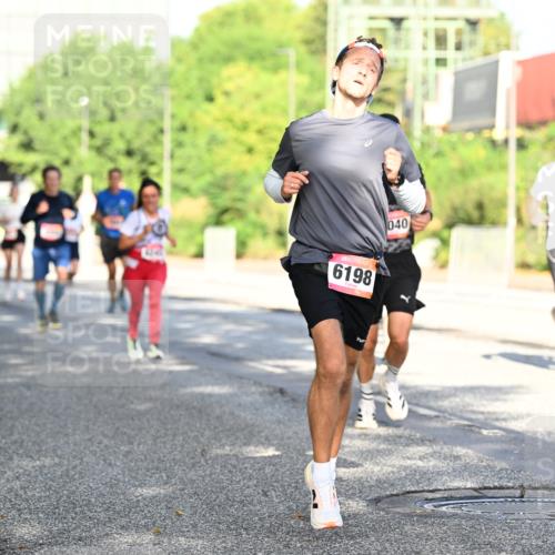 06.09.2026 - CURREX Alsterlauf Dr. Thomas Lammeyer http://msf.ph/oto/10126713 06.09.2026 09:45:49 Laufen 6198, 040 meine-sportfotos.de