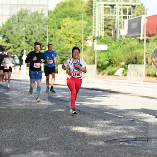 06.09.2026 - CURREX Alsterlauf Dr. Thomas Lammeyer http://msf.ph/oto/10126726 06.09.2026 09:45:50 Laufen 3106, 4553, 198, 6245, 2693 meine-sportfotos.de
