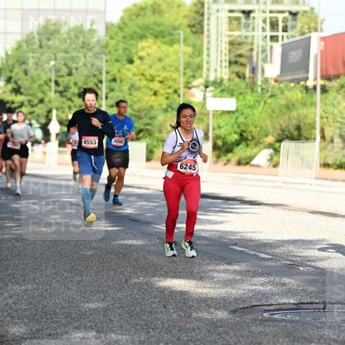 06.09.2026 - CURREX Alsterlauf Dr. Thomas Lammeyer http://msf.ph/oto/10126730 06.09.2026 09:45:51 Laufen 4553, 6245, 2693 meine-sportfotos.de