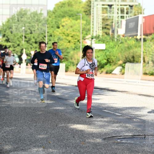 06.09.2026 - CURREX Alsterlauf Dr. Thomas Lammeyer http://msf.ph/oto/10126731 06.09.2026 09:45:51 Laufen 4553, 6245, 2693 meine-sportfotos.de