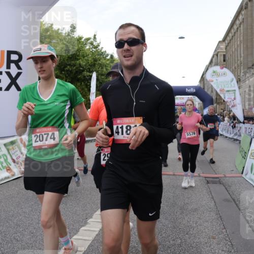 06.09.2026 - CURREX Alsterlauf Yannick Fuchs http://msf.ph/oto/10126732 06.09.2026 10:04:44 Ziel 2074, 2121, 2203, 2278, 2357, 2583, 2658, 2957, 3004, 3005, 3101, 3109, 3451, 4181, 4413, 4415, 4516, 4744, 4874, 5275, 5503, 5504, 5566, 5568, 5576, 5767, 6063, 8237 meine-sportfotos.de