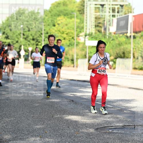 06.09.2026 - CURREX Alsterlauf Dr. Thomas Lammeyer http://msf.ph/oto/10126733 06.09.2026 09:45:51 Laufen 4553, 6245 meine-sportfotos.de