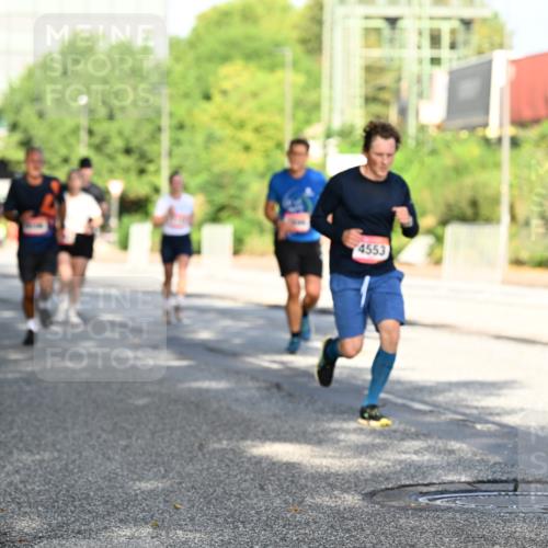 06.09.2026 - CURREX Alsterlauf Dr. Thomas Lammeyer http://msf.ph/oto/10126747 06.09.2026 09:45:52 Laufen 4553, 6245 meine-sportfotos.de