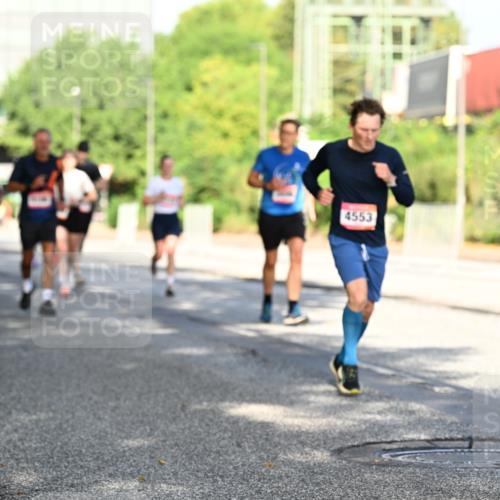06.09.2026 - CURREX Alsterlauf Dr. Thomas Lammeyer http://msf.ph/oto/10126748 06.09.2026 09:45:52 Laufen 4553, 6245 meine-sportfotos.de