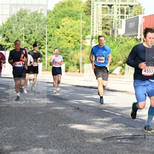 06.09.2026 - CURREX Alsterlauf Dr. Thomas Lammeyer http://msf.ph/oto/10126750 06.09.2026 09:45:53 Laufen 3880, 5251, 8106, 4579, 6124, 3898, 4553 meine-sportfotos.de