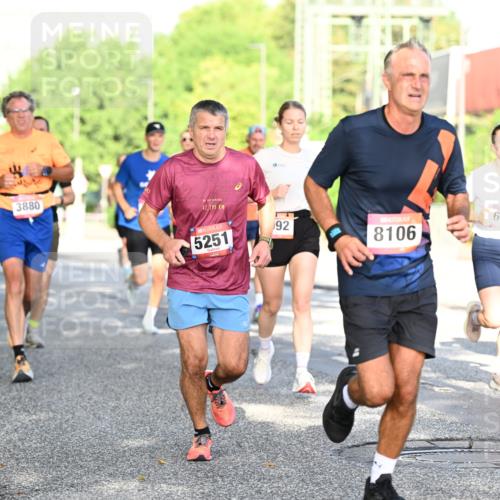 06.09.2026 - CURREX Alsterlauf Dr. Thomas Lammeyer http://msf.ph/oto/10126783 06.09.2026 09:45:57 Laufen 3880, 42, 195, 5251, 92, 8106, 6124 meine-sportfotos.de