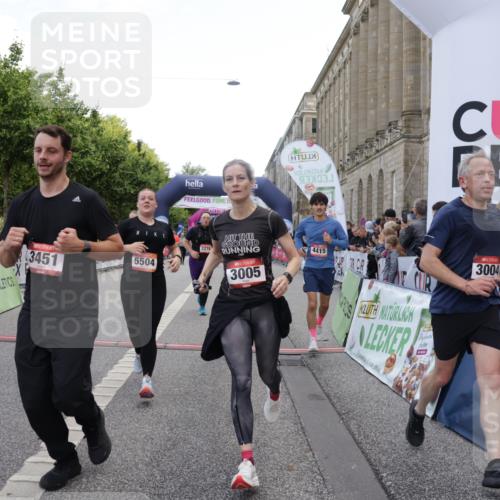 06.09.2026 - CURREX Alsterlauf Yannick Fuchs http://msf.ph/oto/10126798 06.09.2026 10:04:46 Ziel 2074, 2121, 2133, 2203, 2278, 2357, 2583, 2658, 2776, 2957, 3004, 3005, 3101, 3109, 3451, 4181, 4413, 4415, 4516, 4744, 4874, 5275, 5503, 5504, 5566, 5568, 5576, 5767, 8237 meine-sportfotos.de