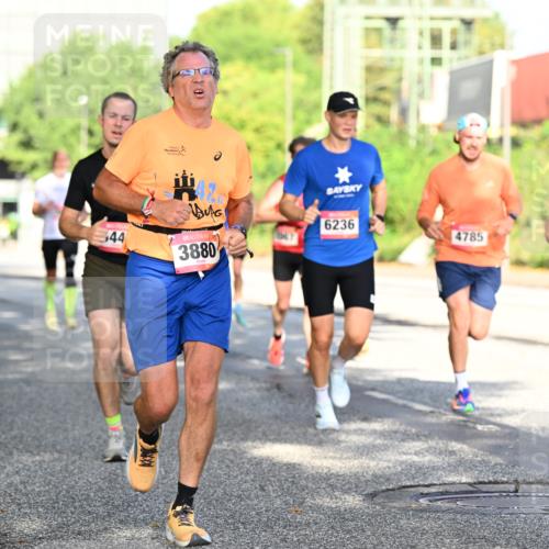06.09.2026 - CURREX Alsterlauf Dr. Thomas Lammeyer http://msf.ph/oto/10126801 06.09.2026 09:45:59 Laufen 0, 44, 3880, 6236, 4785, 59, 15 meine-sportfotos.de