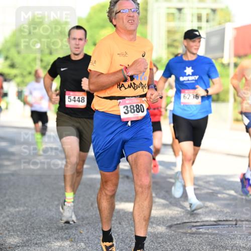 06.09.2026 - CURREX Alsterlauf Dr. Thomas Lammeyer http://msf.ph/oto/10126807 06.09.2026 09:45:59 Laufen 20, 5448, 3880, 6236 meine-sportfotos.de