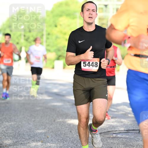 06.09.2026 - CURREX Alsterlauf Dr. Thomas Lammeyer http://msf.ph/oto/10126818 06.09.2026 09:46:00 Laufen 5448, 3880, 6 meine-sportfotos.de