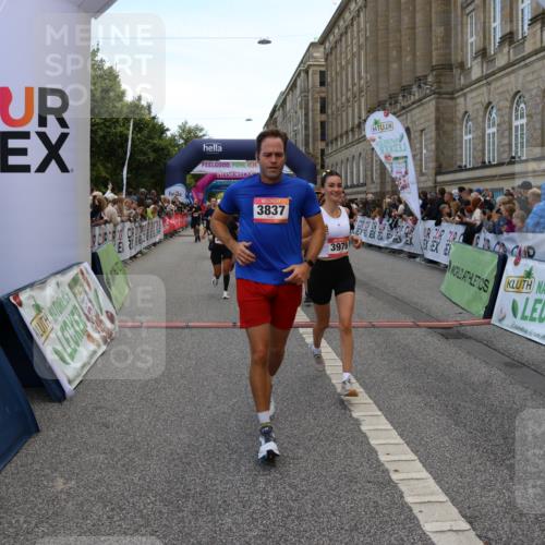 06.09.2026 - CURREX Alsterlauf Strokosch-Dieckow http://msf.ph/oto/10126822 06.09.2026 10:00:43 Ziel 2531, 2698, 3604, 3820, 3837, 3848, 3979, 4084, 4900, 5108, 5240, 5467, 5519, 5724, 5832, 5833, 5930, 6106, 6187, 6257, 6397, 6480, 8068, 8140 meine-sportfotos.de
