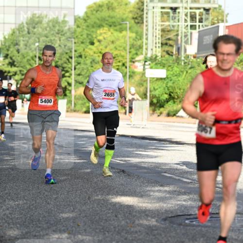 06.09.2026 - CURREX Alsterlauf Dr. Thomas Lammeyer http://msf.ph/oto/10126831 06.09.2026 09:46:02 Laufen 6410, 5400, 2655, 2067 meine-sportfotos.de