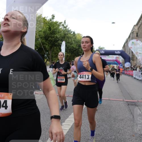 06.09.2026 - CURREX Alsterlauf Yannick Fuchs http://msf.ph/oto/10126849 06.09.2026 10:04:48 Ziel 2074, 2121, 2133, 2203, 2278, 2357, 2583, 2658, 2776, 2957, 3004, 3005, 3101, 3109, 3451, 4181, 4413, 4415, 4516, 4704, 4874, 5275, 5503, 5504, 5566, 5568, 5576, 8237 meine-sportfotos.de