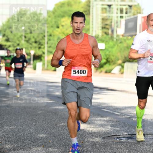 06.09.2026 - CURREX Alsterlauf Dr. Thomas Lammeyer http://msf.ph/oto/10126851 06.09.2026 09:46:03 Laufen 5400, 2655 meine-sportfotos.de