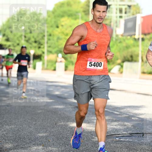 06.09.2026 - CURREX Alsterlauf Dr. Thomas Lammeyer http://msf.ph/oto/10126856 06.09.2026 09:46:04 Laufen 5400, 2655 meine-sportfotos.de