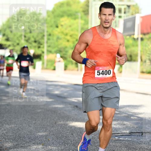 06.09.2026 - CURREX Alsterlauf Dr. Thomas Lammeyer http://msf.ph/oto/10126857 06.09.2026 09:46:04 Laufen 5400, 2655 meine-sportfotos.de
