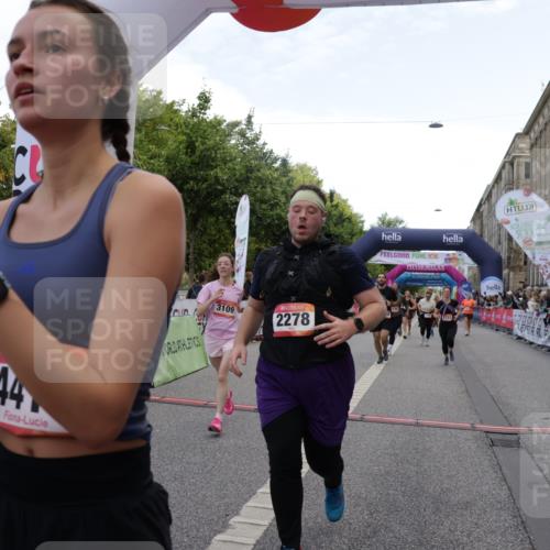 06.09.2026 - CURREX Alsterlauf Yannick Fuchs http://msf.ph/oto/10126866 06.09.2026 10:04:49 Ziel 2074, 2095, 2121, 2133, 2203, 2278, 2357, 2583, 2658, 2776, 2957, 3004, 3005, 3109, 3451, 4181, 4413, 4415, 4516, 4704, 4874, 5275, 5504, 5566, 5568, 5576 meine-sportfotos.de