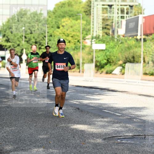 06.09.2026 - CURREX Alsterlauf Dr. Thomas Lammeyer http://msf.ph/oto/10126875 06.09.2026 09:46:06 Laufen 6041, 5410 meine-sportfotos.de
