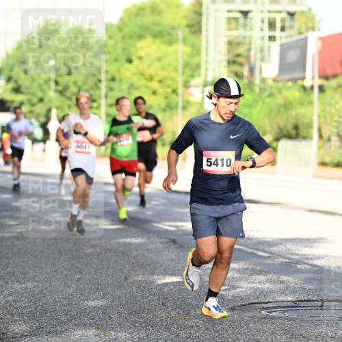 06.09.2026 - CURREX Alsterlauf Dr. Thomas Lammeyer http://msf.ph/oto/10126877 06.09.2026 09:46:07 Laufen 5041, 5410 meine-sportfotos.de