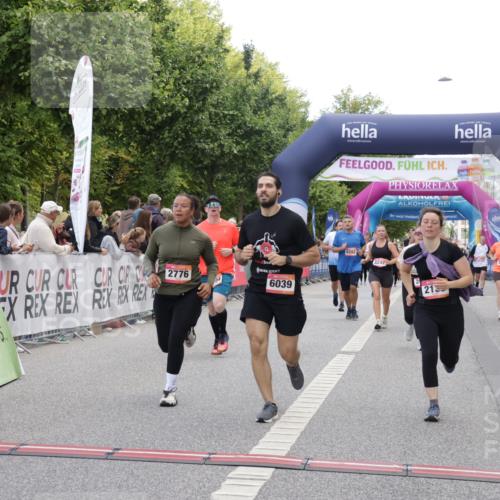 06.09.2026 - CURREX Alsterlauf Yannick Fuchs http://msf.ph/oto/10126881 06.09.2026 10:04:50 Ziel 2074, 2095, 2121, 2133, 2203, 2278, 2357, 2583, 2658, 2776, 2957, 3004, 3005, 3109, 3451, 4181, 4413, 4415, 4516, 4593, 4704, 4874, 4892, 5275, 5504, 5566, 5568, 5576, 8242 meine-sportfotos.de
