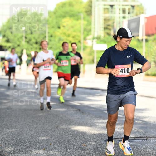06.09.2026 - CURREX Alsterlauf Dr. Thomas Lammeyer http://msf.ph/oto/10126882 06.09.2026 09:46:07 Laufen 410 meine-sportfotos.de