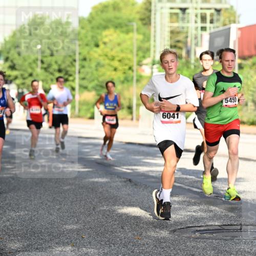 06.09.2026 - CURREX Alsterlauf Dr. Thomas Lammeyer http://msf.ph/oto/10126897 06.09.2026 09:46:09 Laufen 6041, 5450 meine-sportfotos.de