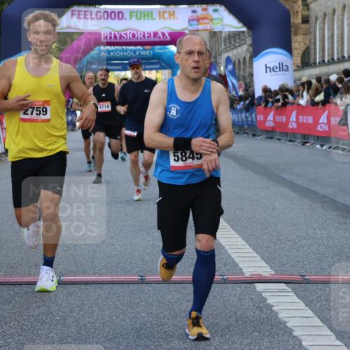 06.09.2026 - CURREX Alsterlauf Strokosch-Dieckow http://msf.ph/oto/10126918 06.09.2026 09:47:56 Ziel 2114, 2759, 4145, 4718, 4743, 5020, 5076, 5219, 5704, 5845, 6228, 6262 meine-sportfotos.de