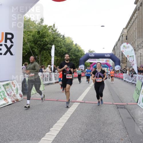 06.09.2026 - CURREX Alsterlauf Yannick Fuchs http://msf.ph/oto/10126922 06.09.2026 10:04:51 Ziel 2095, 2133, 2203, 2278, 2357, 2583, 2658, 2776, 3004, 3005, 3109, 3451, 3452, 4413, 4415, 4516, 4593, 4704, 4874, 4892, 5275, 5504, 5566, 5568, 5576, 6282, 8242 meine-sportfotos.de