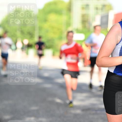 06.09.2026 - CURREX Alsterlauf Dr. Thomas Lammeyer http://msf.ph/oto/10126933 06.09.2026 09:46:13 Laufen 0415, 1921 meine-sportfotos.de