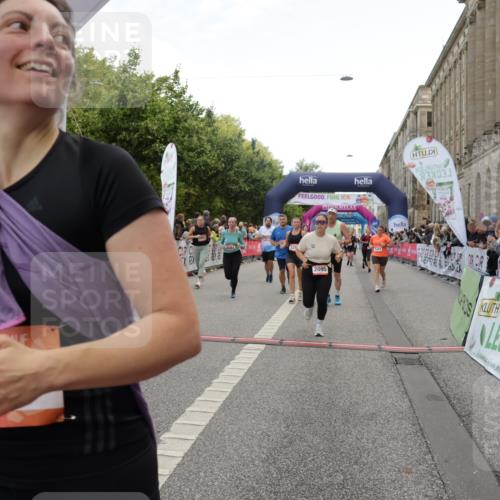 06.09.2026 - CURREX Alsterlauf Yannick Fuchs http://msf.ph/oto/10126978 06.09.2026 10:04:53 Ziel 2095, 2133, 2278, 2343, 2776, 3109, 3412, 3452, 4413, 4415, 4593, 4704, 4892, 5504, 5566, 5568, 6282, 8242 meine-sportfotos.de
