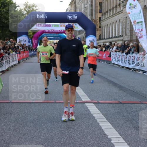 06.09.2026 - CURREX Alsterlauf Strokosch-Dieckow http://msf.ph/oto/10127005 06.09.2026 09:47:59 Ziel 2114, 2463, 2759, 4145, 4718, 4743, 5020, 5076, 5219, 5845, 5932, 6228 meine-sportfotos.de