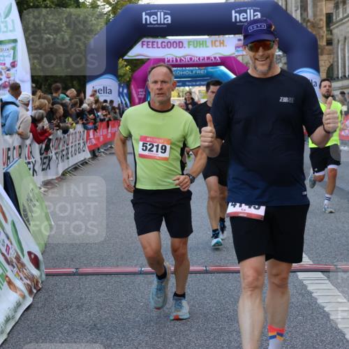 06.09.2026 - CURREX Alsterlauf Strokosch-Dieckow http://msf.ph/oto/10127035 06.09.2026 09:48:00 Ziel 2114, 2463, 2759, 3665, 4145, 4718, 4743, 5020, 5076, 5219, 5845, 5932 meine-sportfotos.de