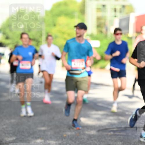 06.09.2026 - CURREX Alsterlauf Dr. Thomas Lammeyer http://msf.ph/oto/10127050 06.09.2026 09:46:25 Laufen  meine-sportfotos.de